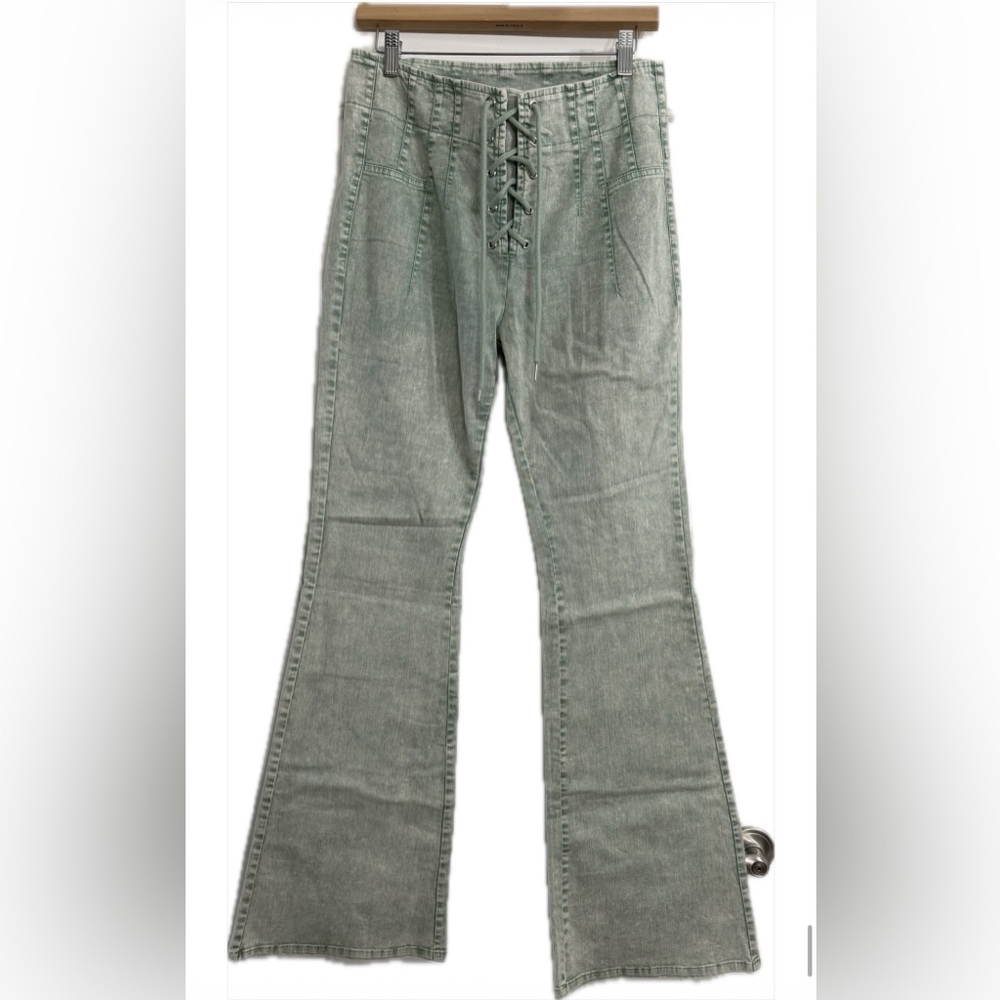VICI Collection LFD Dusty Green Sula Lace Up Pants Sz M NWOT - Picture 2 of 4